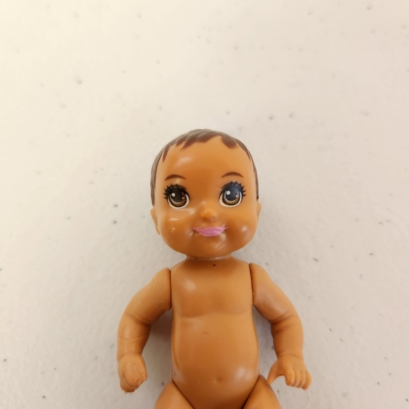Barbie Skipper Babysitters Inc Hispanic Brown Hair and Eyes Baby Doll Mattel - Picture 2 of 5